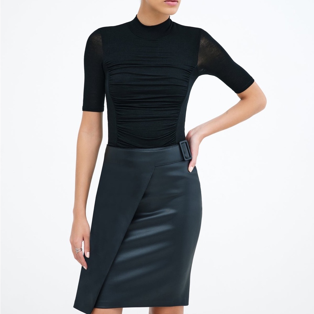 Marcella NYC Adrienne Skirt Black M NWOT